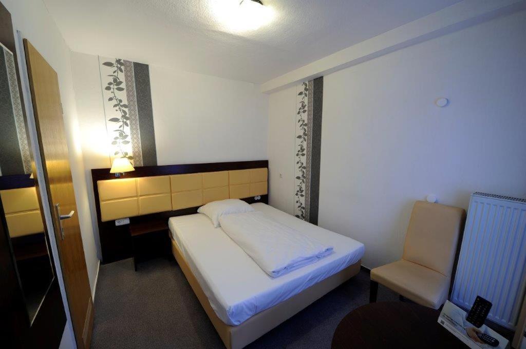 Hotel Zur Post Steimbke Екстер'єр фото