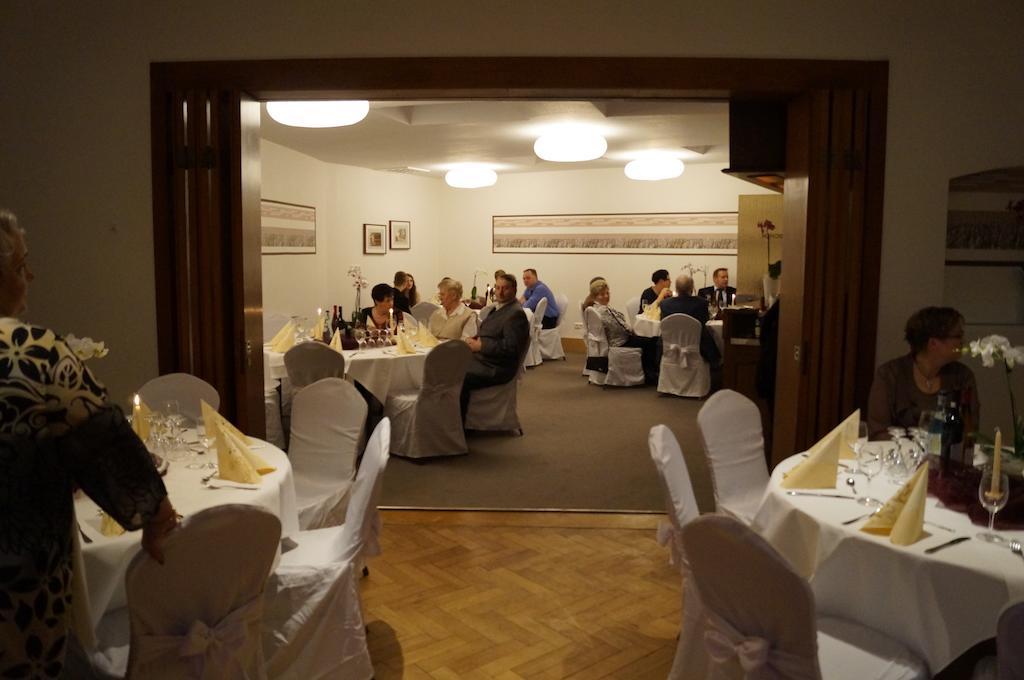 Hotel Zur Post Steimbke Екстер'єр фото